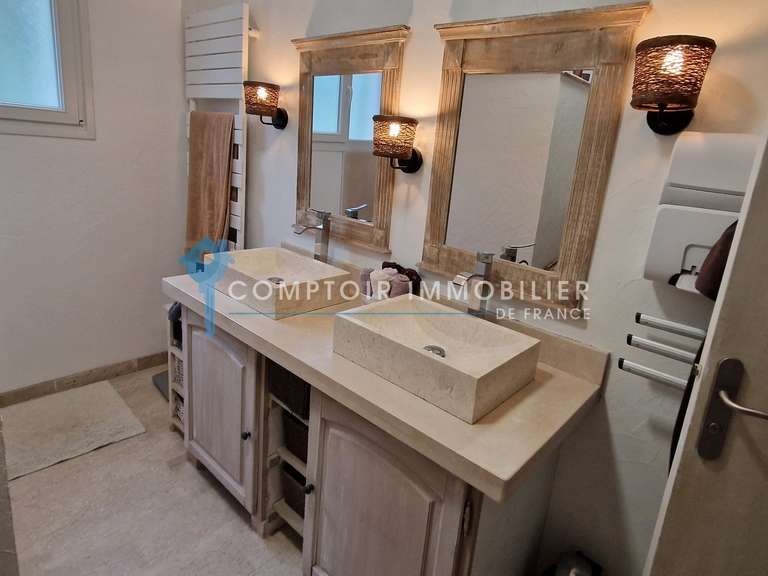 Maison Pujaut - 6 chambres - 244m²