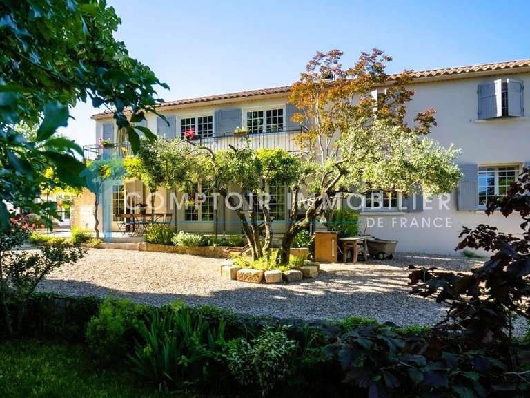 Maison Pujaut - 6 chambres - 244m²