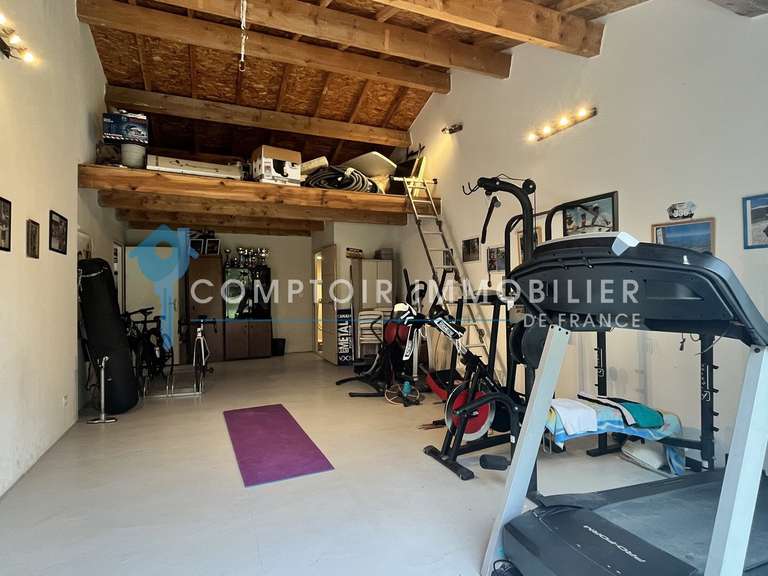 Maison Pujaut - 6 chambres - 244m²