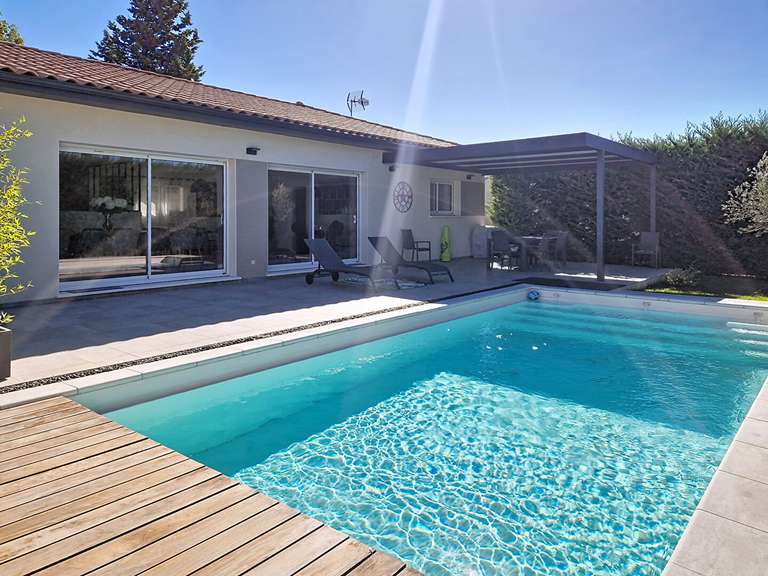 Maison Pujaut - 5 chambres - 203m²
