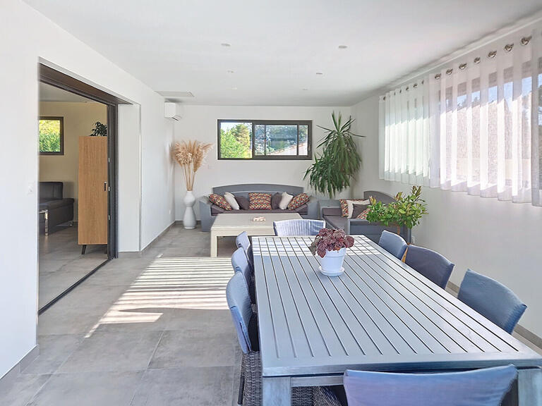 Villa Pujaut - 4 bedrooms - 230m²