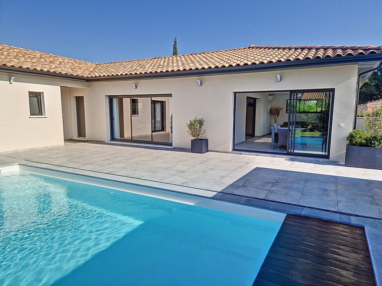 Villa Pujaut - 4 bedrooms - 230m²