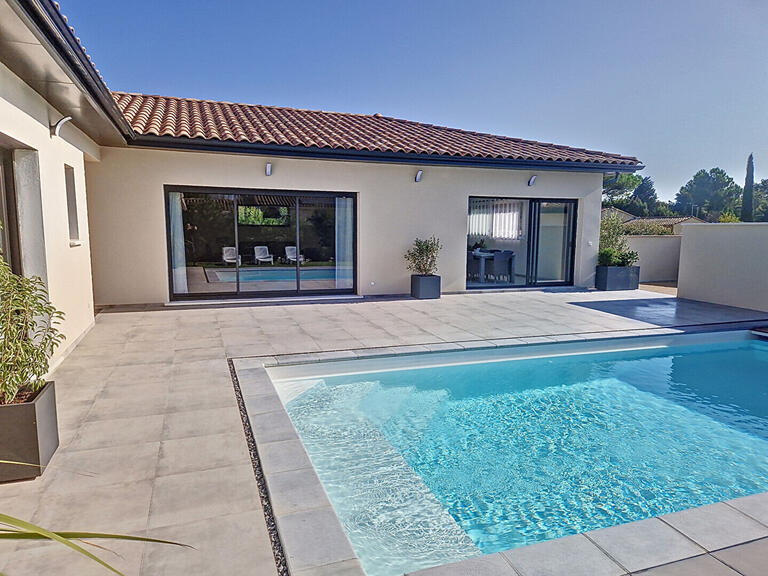 Villa Pujaut - 4 bedrooms - 230m²