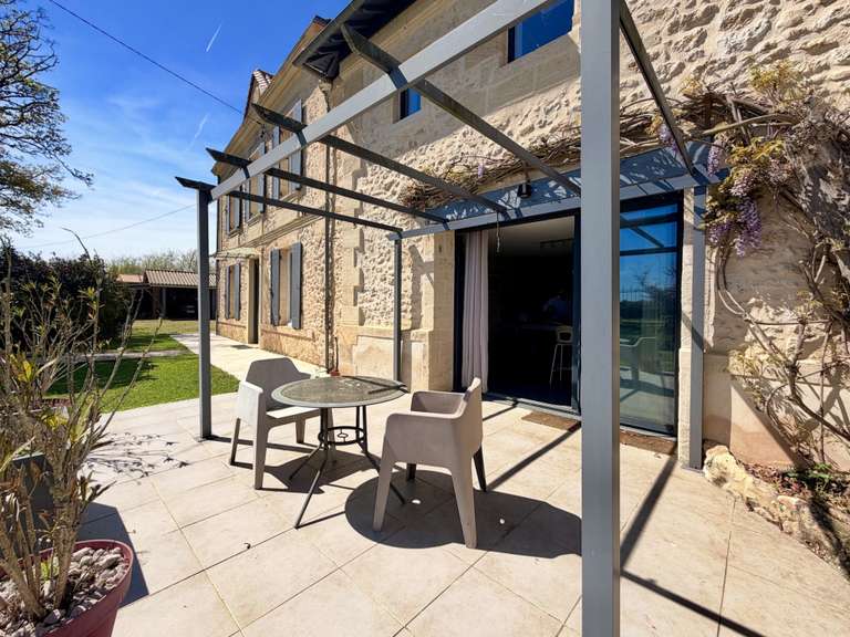 Propriété Pujols-sur-Ciron - 4 chambres - 280m²