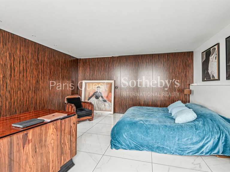 Appartement Puteaux - 3 chambres - 145m²
