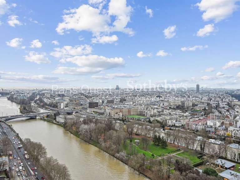 Appartement Puteaux - 3 chambres - 145m²