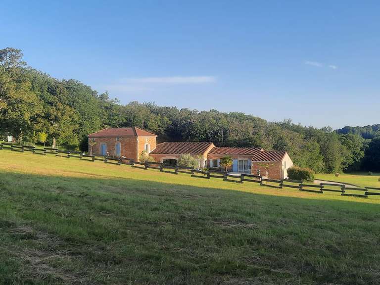 Maison Puy-l'Évêque - 3 chambres - 200m²