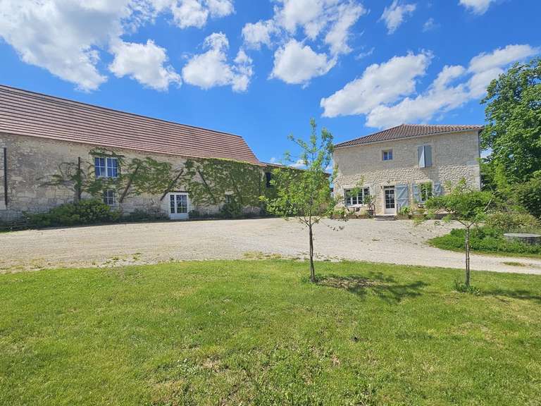 House Puylaroque - 6 bedrooms - 234m²
