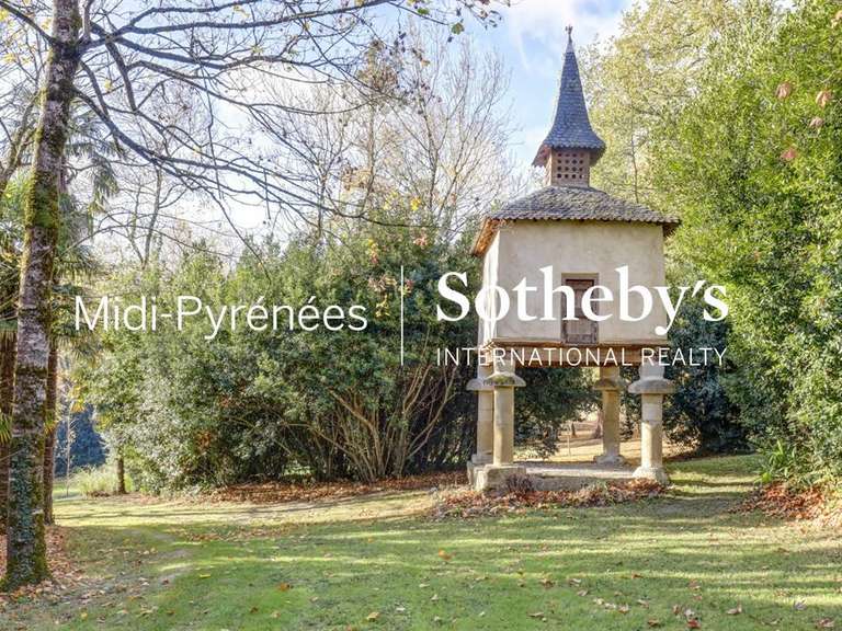 Maison Puylaurens - 7 chambres - 458m²