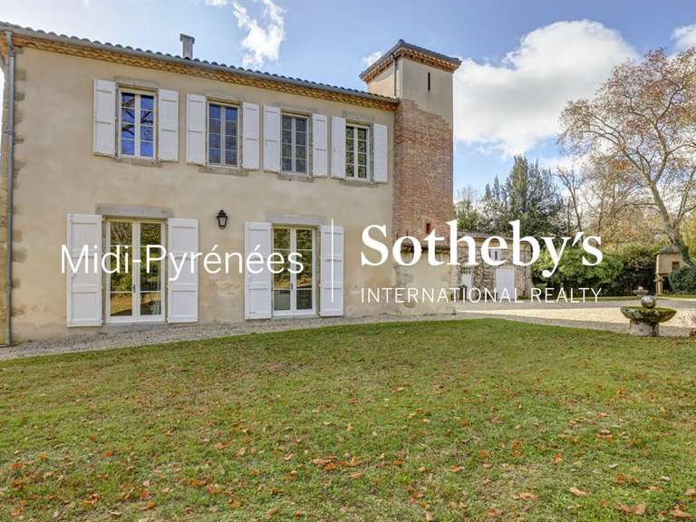 Maison Puylaurens - 7 chambres - 482m²
