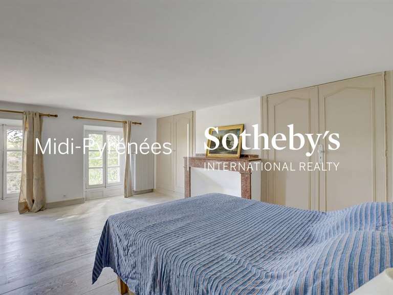 House Puylaurens - 6 bedrooms - 545m²