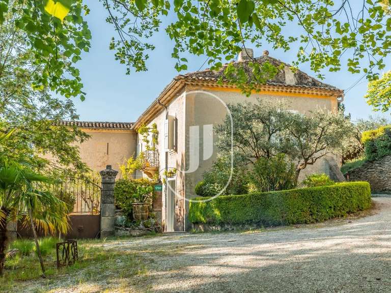 Maison Puyméras - 4 chambres - 132m²