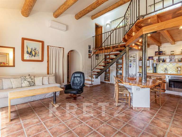 Maison Puyméras - 7 chambres - 274m²