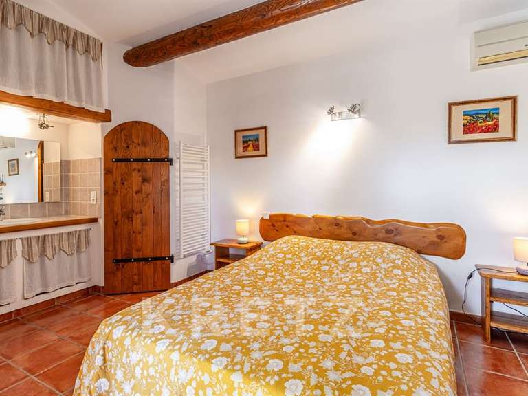Maison Puyméras - 7 chambres - 274m²