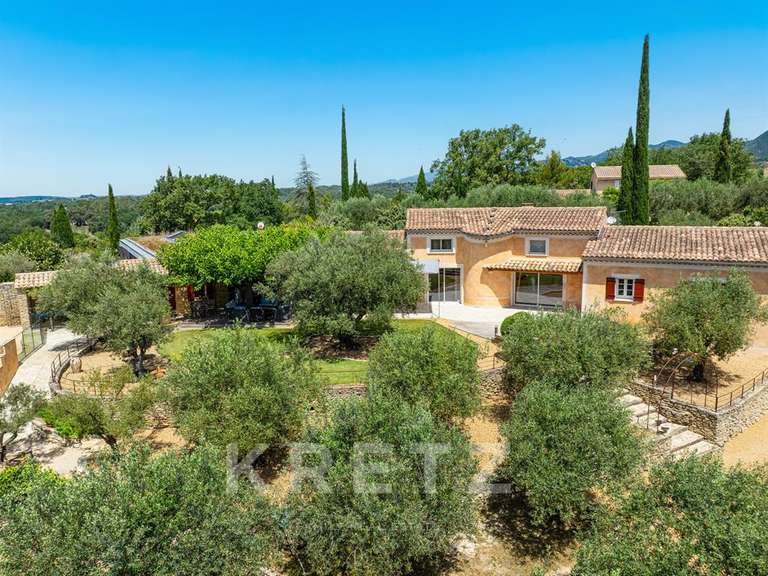 Maison Puyméras - 7 chambres - 274m²