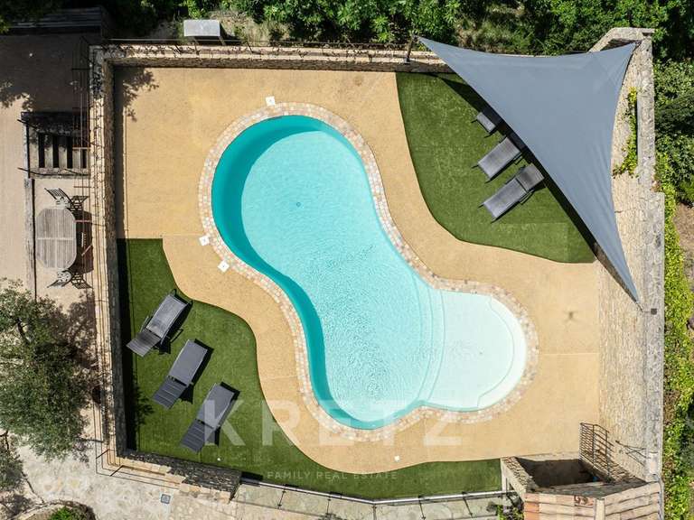 Maison Puyméras - 7 chambres - 274m²
