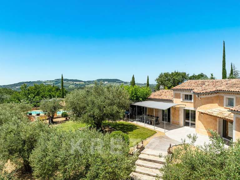 Maison Puyméras - 7 chambres - 274m²