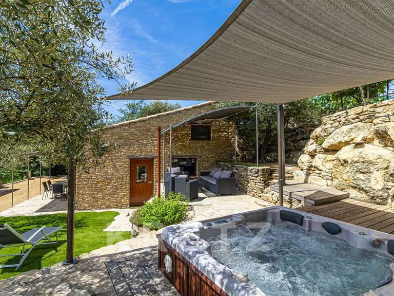 Maison Puyméras - 7 chambres - 274m²