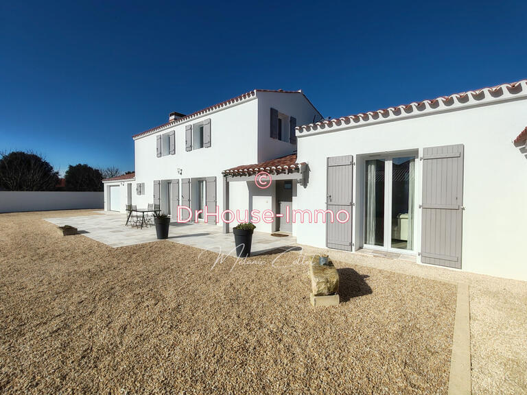 Villa Puyravault - 4 bedrooms - 184m²