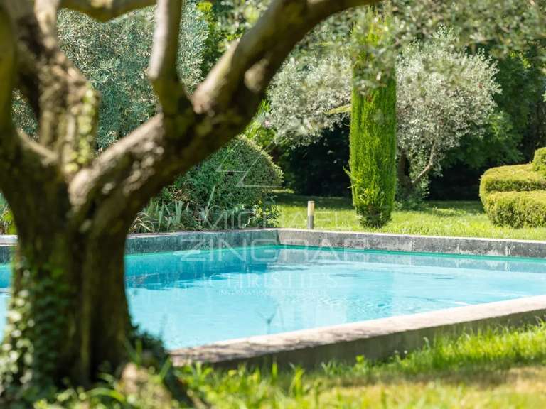 Propriété Puyvert - 4 chambres - 300m²