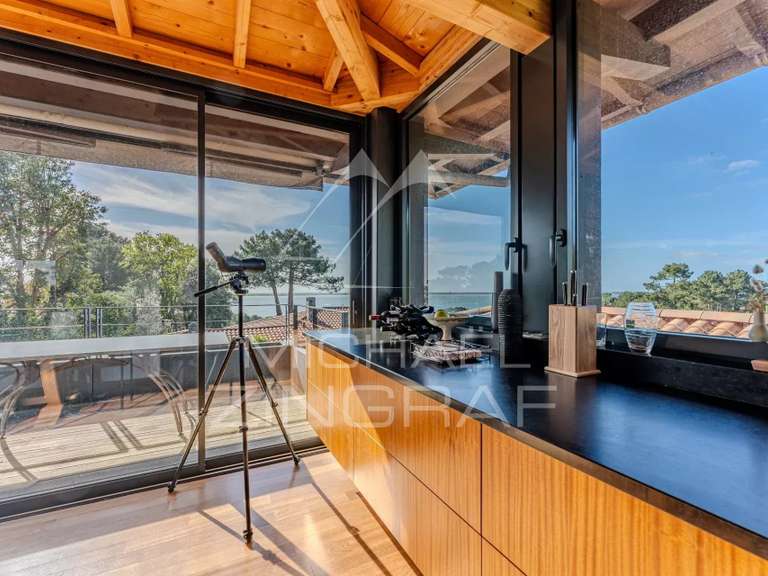 Maison Pyla-sur-mer - 4 chambres - 240m²