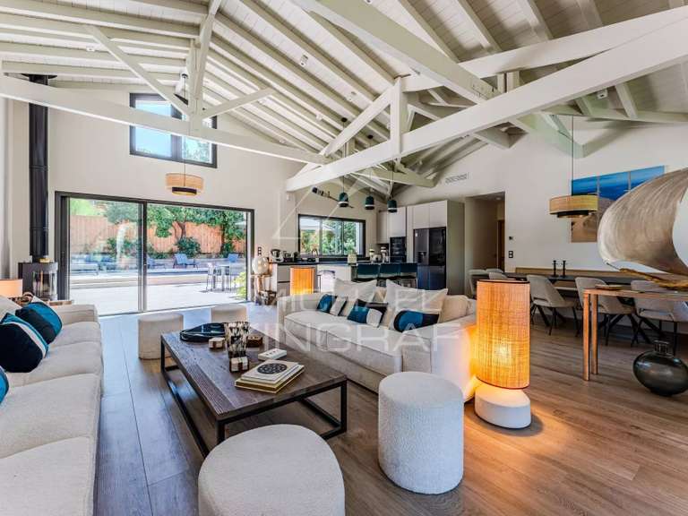 Maison Pyla-sur-mer - 5 chambres - 215m²