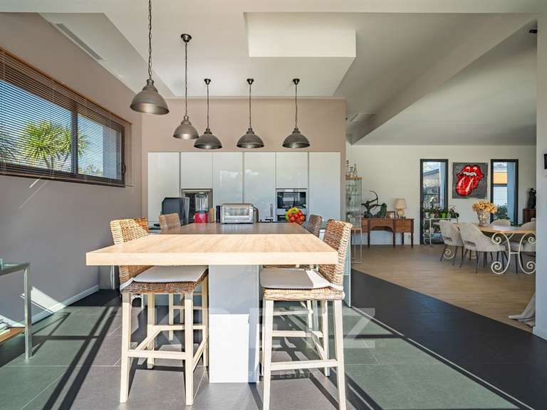 Maison Pyla-sur-mer - 5 chambres - 240m²