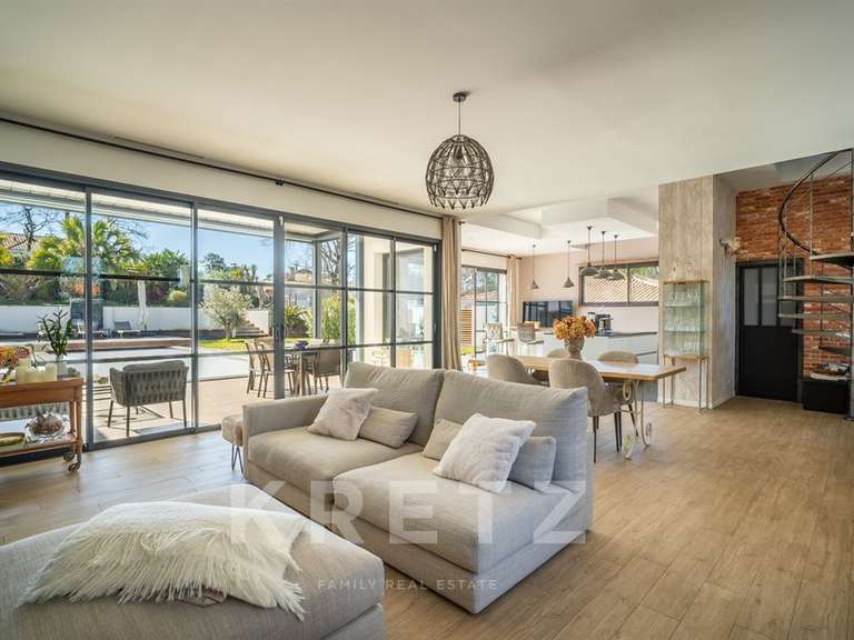 Maison Pyla-sur-mer - 5 chambres - 240m²