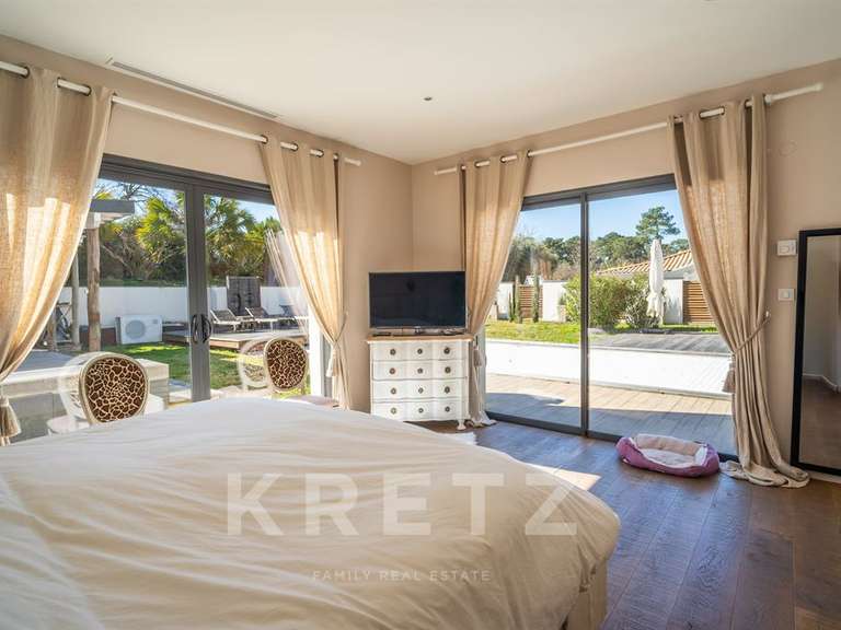 Maison Pyla-sur-mer - 5 chambres - 240m²
