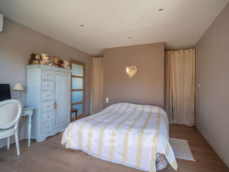 Maison Pyla-sur-mer - 5 chambres - 240m²