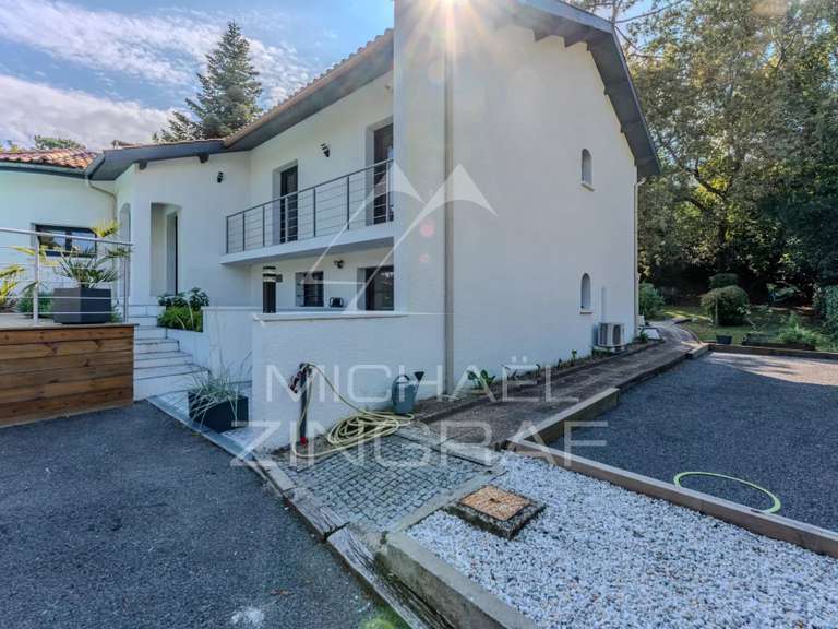 Maison Pyla-sur-mer - 5 chambres - 170m²