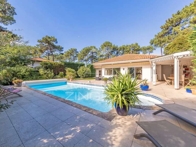 Maison Pyla-sur-mer - 7 chambres - 313m²