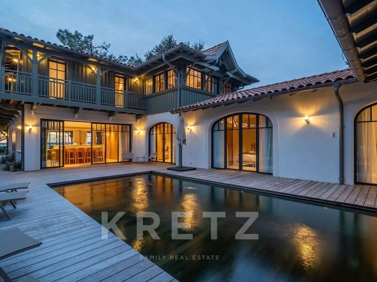 Maison Pyla-sur-mer - 8 chambres - 406m²