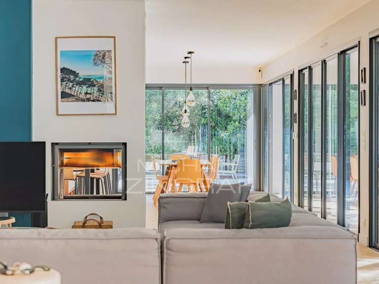 Maison Pyla-sur-mer - 6 chambres - 215m²
