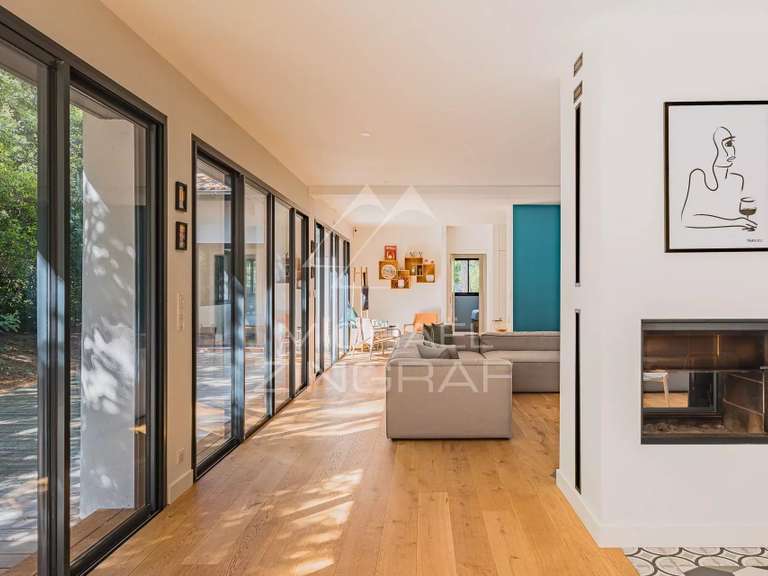 Maison Pyla-sur-mer - 6 chambres - 215m²