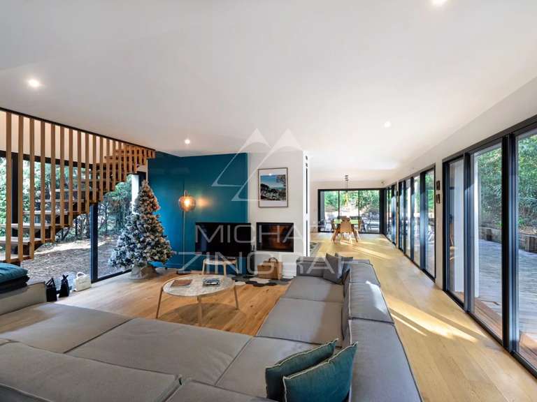 Maison Pyla-sur-mer - 6 chambres - 215m²