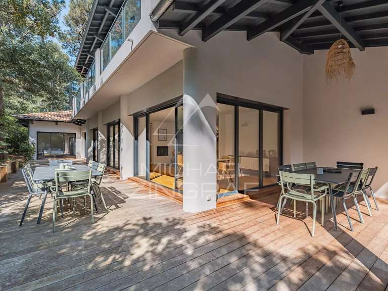 Maison Pyla-sur-mer - 6 chambres - 215m²