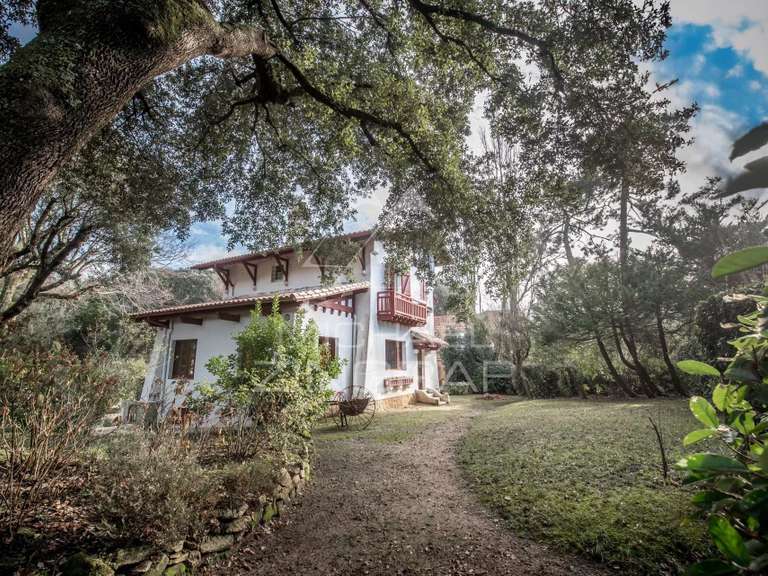 Maison Pyla-sur-mer - 7 chambres - 215m²