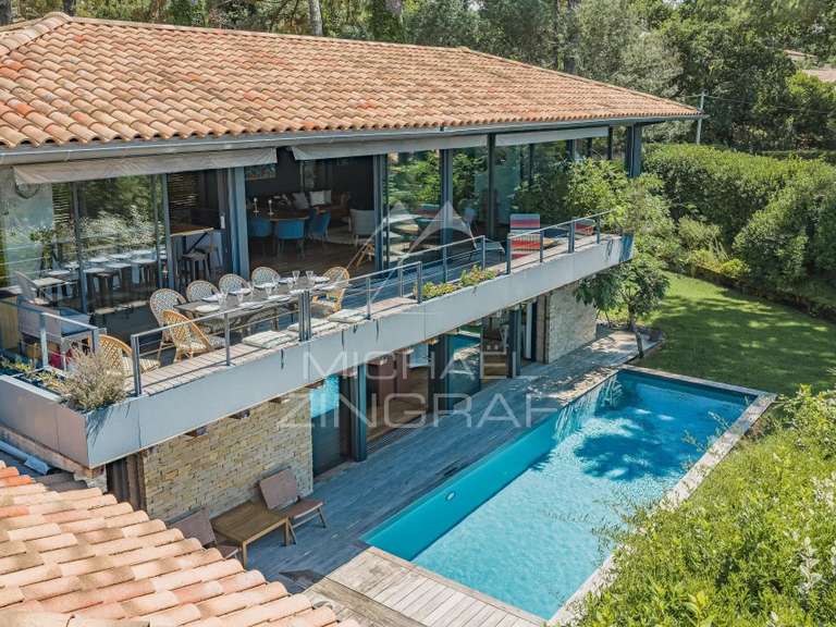 Maison Pyla-sur-mer - 5 chambres - 240m²