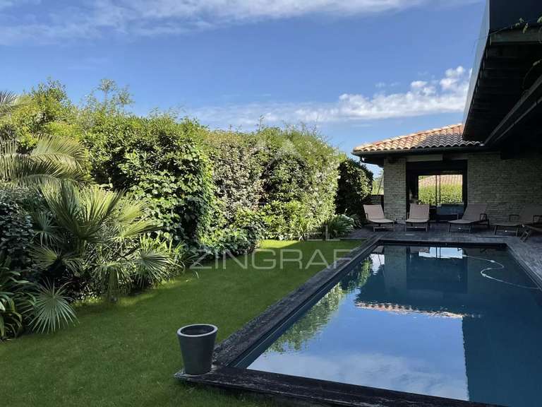 Maison Pyla-sur-mer - 5 chambres - 240m²