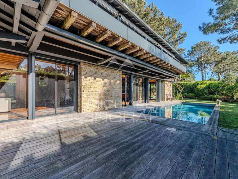 Maison Pyla-sur-mer - 5 chambres - 240m²