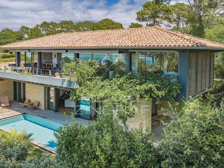 Maison Pyla-sur-mer - 5 chambres - 240m²
