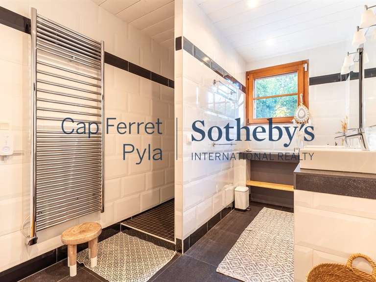 Maison Pyla-sur-mer - 6 chambres - 273m²