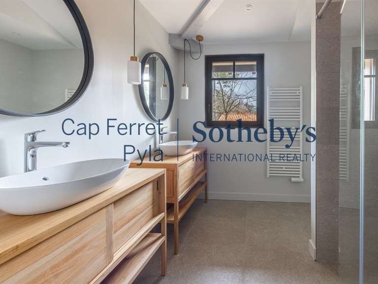 Maison Pyla-sur-mer - 5 chambres - 350m²