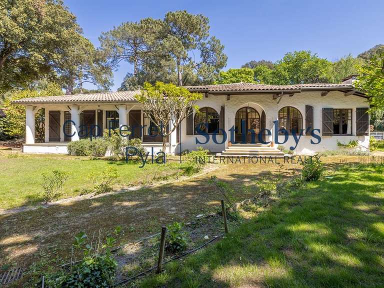 Maison Pyla-sur-mer - 5 chambres - 300m²