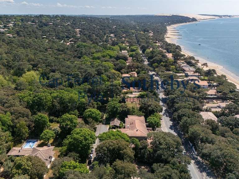 Maison Pyla-sur-mer - 5 chambres - 300m²