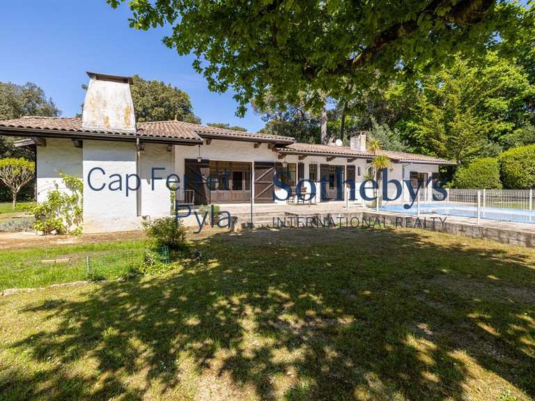 Maison Pyla-sur-mer - 5 chambres - 300m²