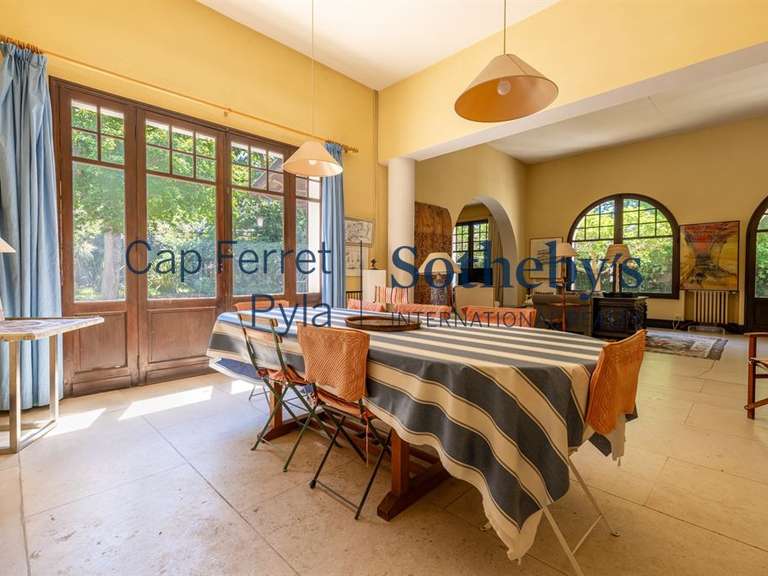 Maison Pyla-sur-mer - 5 chambres - 300m²