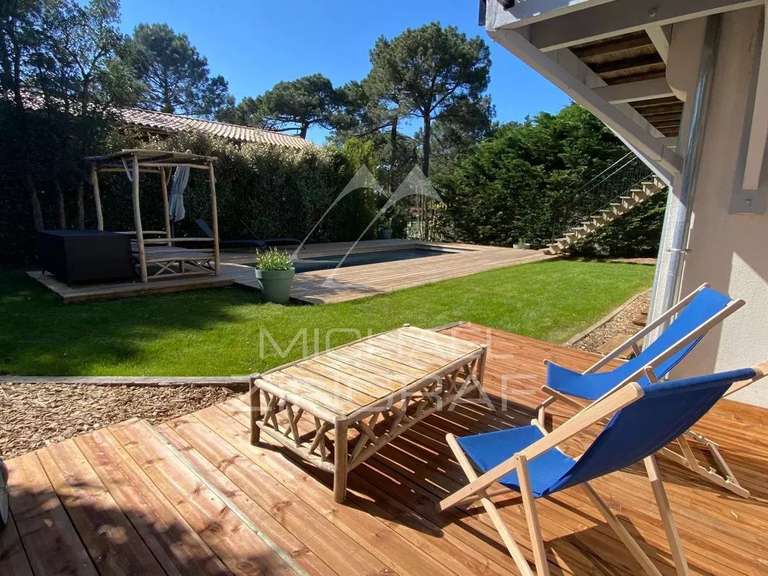 Maison Pyla-sur-mer - 5 chambres - 184m²