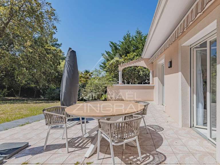 Maison Pyla-sur-mer - 3 chambres - 158m²